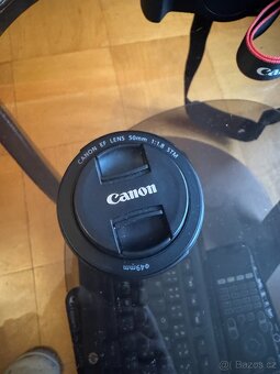 Canon M50 + přílušenství a objektivy - 9