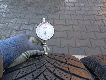 215/65/17 zimní pneu semperit - 9