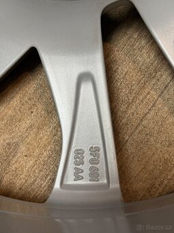 5x112 r18 original Seat - 9