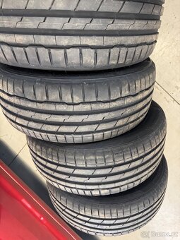 Hankook VentusS1 225/50 ZR18 - 9