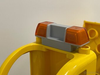 Lego Duplo pásový náklaďák - 9