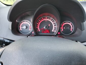 Kia ceed 1,6 benzín najeto 150000km - 9
