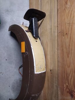Zadní blatník ČZ - 9