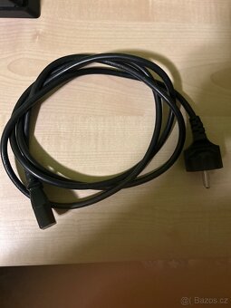 Ps4 pro na prodej cena uvedena v textu - 9