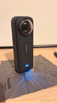 Insta 360 X4 + příslušenctví - 9