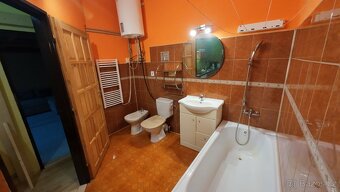 Prodám dvojbyt o rozloze117m2 rozdělěn na 1+1 a 2+1 - 9