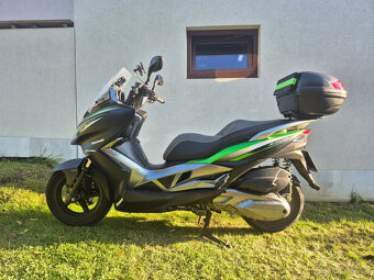 Kawasaki J300 (ABS) - 9