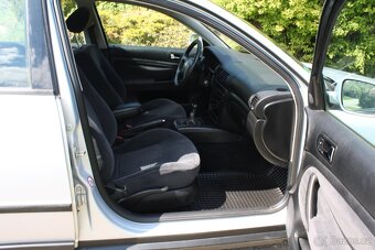 Volkswagen Passat 1,8 20V 92KW, DIGI-KLIMA,Tažné zařízení - 9
