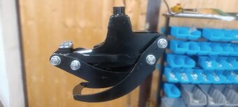 Hydraulický drapak - 9