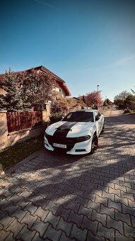 Dodge Charger 3.6 AWD 2016 / 240kW + pedal commander - 9