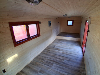 Prodám Maringotku Klasika Oblá střecha 7 metru - 9