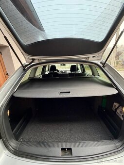 Škoda octavia 3 Combi 1.6tdi výbava elegance + - 9