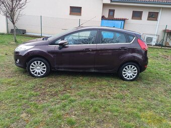 Ford Fiesta - 9