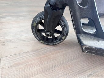 Freestyle koloběžka Addict Equalizer 2.0 Black/Black - 9