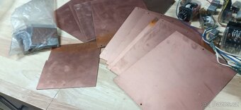 Spousta materiálu pro kutila. - 9