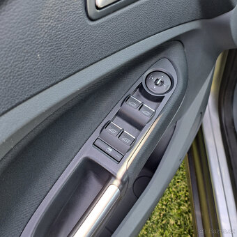 FORD C-MAX 1.6TDCI 2011 - 9