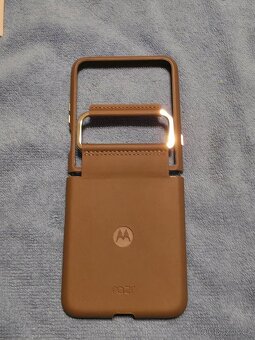 Motorola Razr 60 Ultra 16GB/512GB Pantone Trail - 9