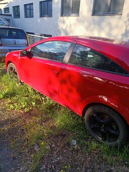 Opel Astra h gtc - 9