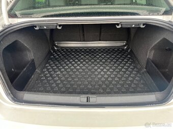 Vw passat b7 sedan 4x4 2.0tdi dsg - 9