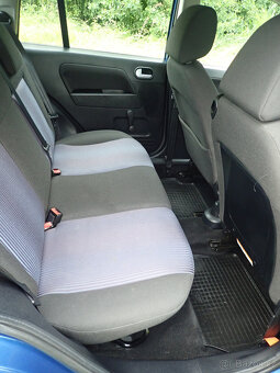 Ford Fusion - 9