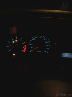 Nissan prime 1.8. benzín plně pojízdný - 9