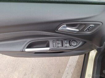 Ford Kuga - 9