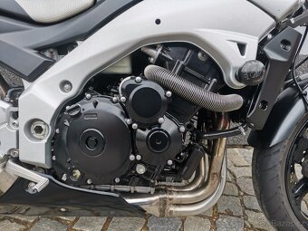 Suzuki Gsr 600 - 9