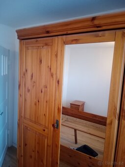 Pěkná ložnice - 9