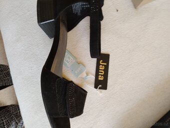 Černé sandály - 9