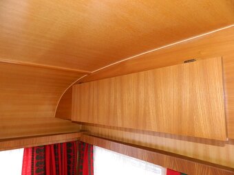 Dvouosý karavan Fendt - 9