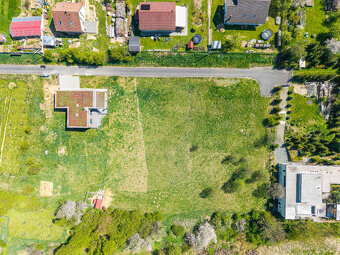 Prodej stavebního pozemku 2079 m² - 9