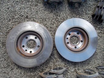 Díly podvozku + brzdy Ford Galaxy 2.0TDCI 103kw - 9