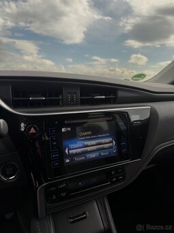 Toyota Auris 1.2 Edition S+ - 9