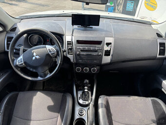 Mitsubishi Outlander 2.2 4x4 - 9