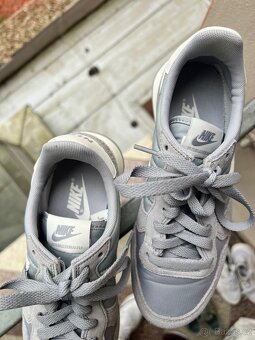🔥Nike internationalist - 9