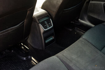 Škoda octavia 1,8 TSI, kombi - 9