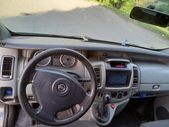 Opel Vivaro - 9