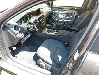 Prodám náhradní díly na mercedes c 250cdi w204 - 9