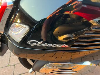 Vespa GTS Super 300 - 9