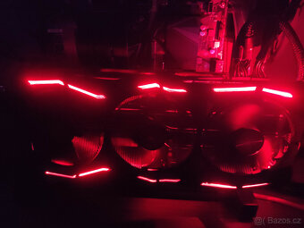 ASUS ROG Strix Gaming OC NVidia RTX 2080 Ti 11GB GDDR6 - 9