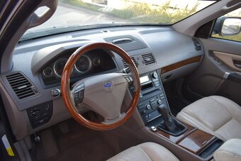 Volvo XC90 D5 2.4D 4X4/KŮŽE/MANUÁL/7MÍST/ - 9