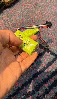 dvě hračky pistole s přibližně 170 000 náboji - 9