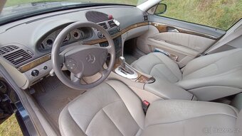 Mercedes-Benz E 270 CDI - 9