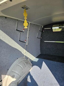 VW Transporter 1.9 tdi r.v. 2007 - 9