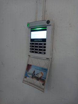 pronájem skladu 230 m2, s kanceláří a garáží, v Orlové - 9