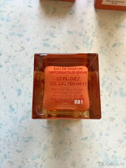 Miss Dior, Tom Ford Bitter Peach a Soleil Blanc, Ralph - 9