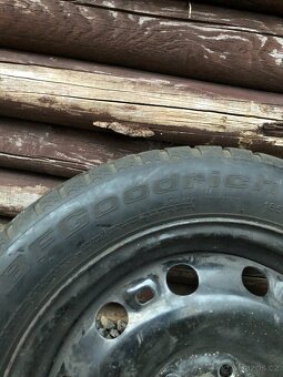 Zimní sada plechových kol s pneu 185/55/R15 BFGoodrich - 9