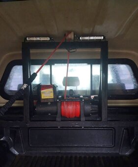 Hilux 3.0 TD manuální - 9