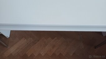 Moderní Bílý stůl s 3mi elegantními šuplíky - 9