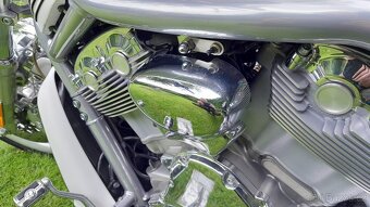 Harley-Davidson V-ROD VRSCAW 2010, naj.28253km.Dovoz CH. - 9